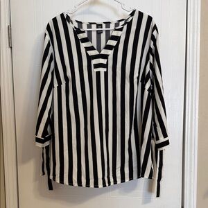 SHEIN Black & White Vertical Stripe V-Notch Blouse